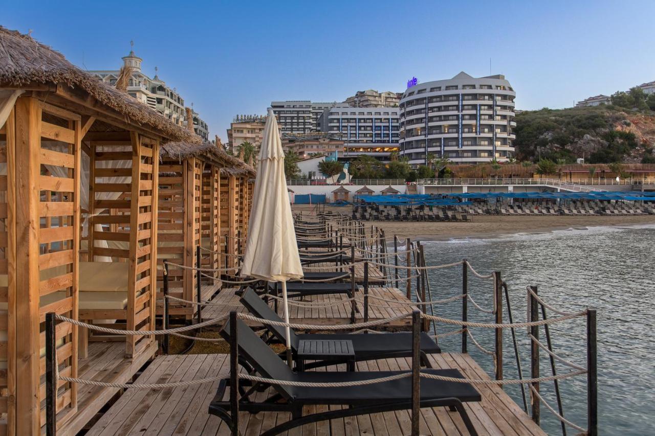 Noxinn Deluxe Hotel Konaklı Exterior foto