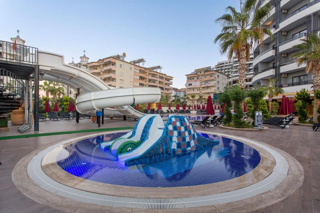 Noxinn Deluxe Hotel Konaklı Exterior foto